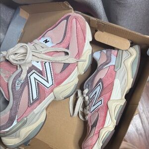 New Balance Pink and Cream  mens Sneakers